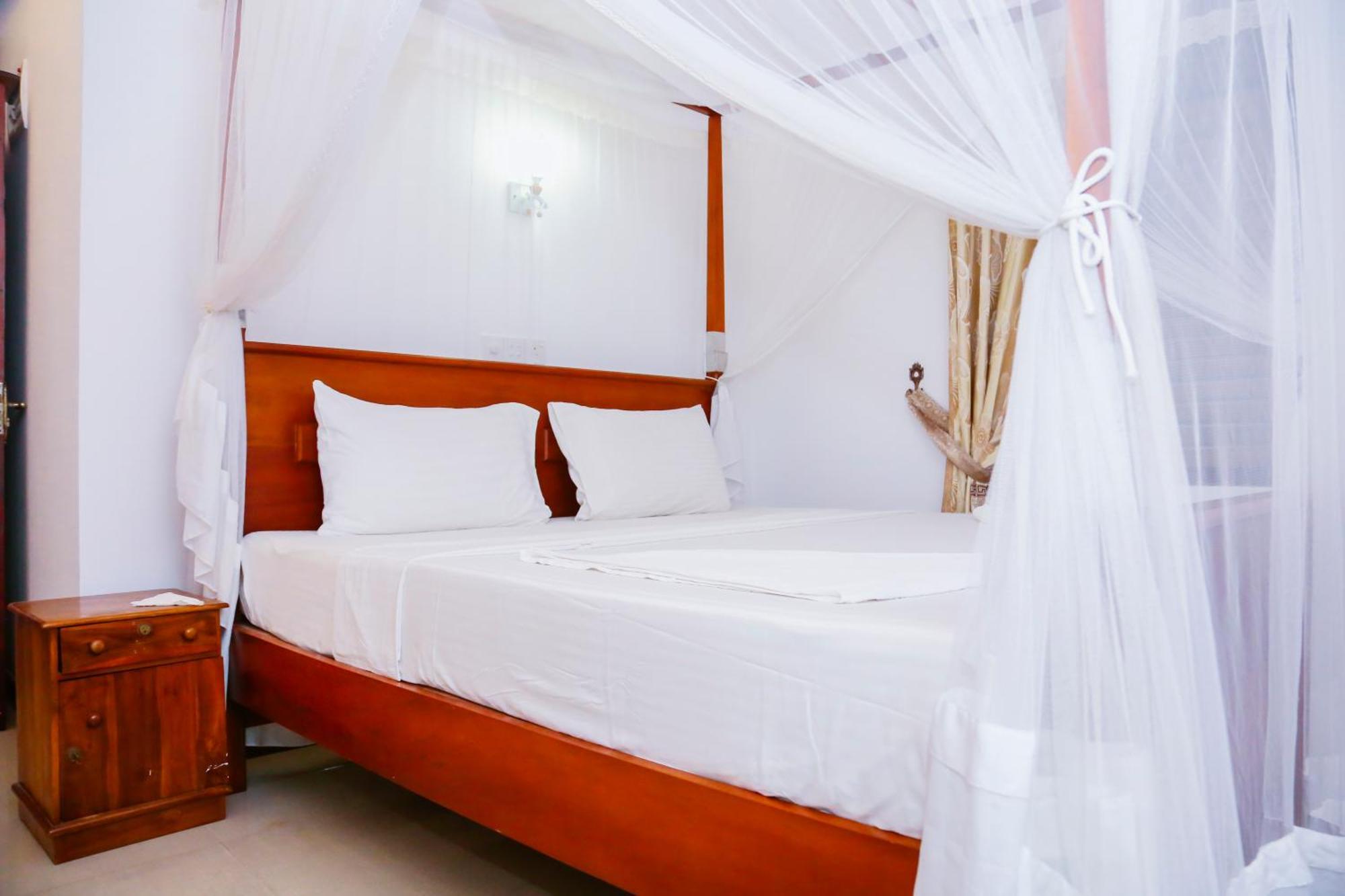 Eden Villa Хикадува Стая снимка