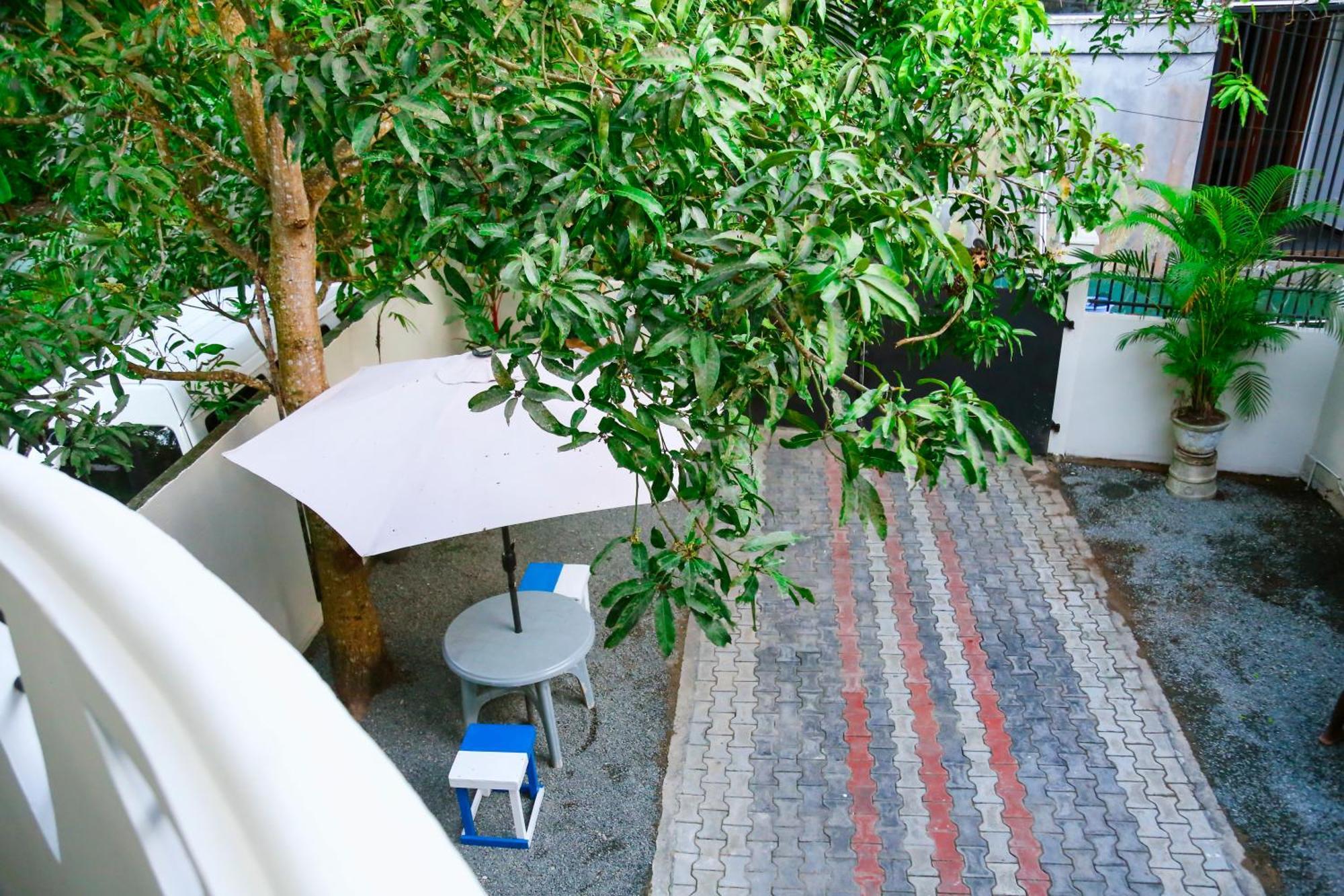 Eden Villa Хикадува Екстериор снимка