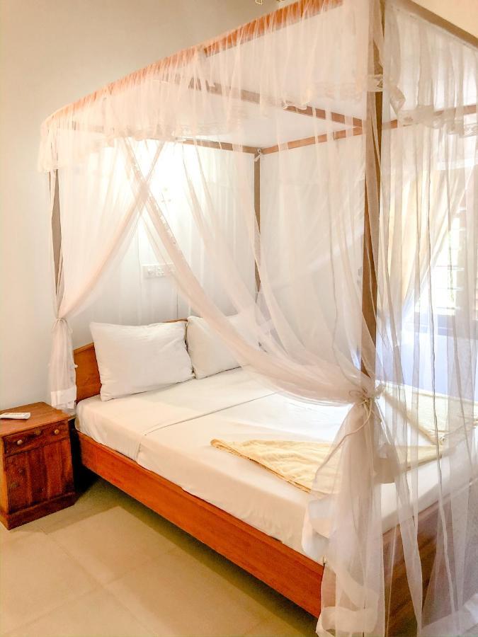 Eden Villa Хикадува Екстериор снимка